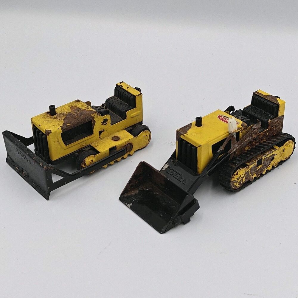 2 Vtg Tonka toys 70's metal & plastic tractor plows - Made in USA (4" x 2 1/2")